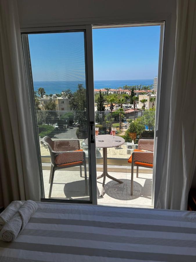 Green Door Getaway Limassol Exterior photo